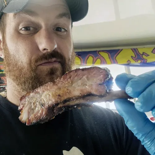 Jeff -, Owner + Man Behind the Smoke